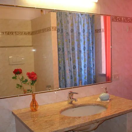 Guest house La Rosa Lucca