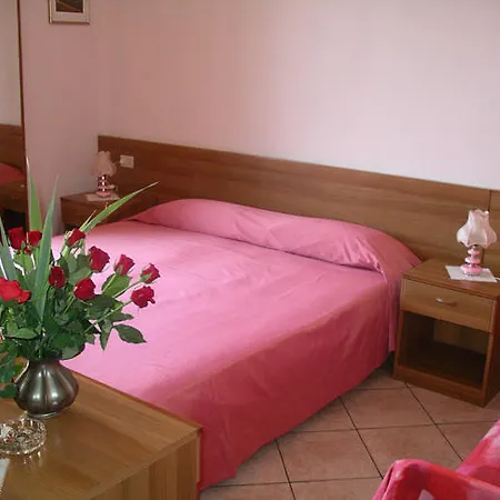 Πανσιόν La Rosa