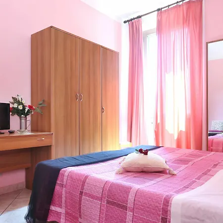 La Rosa Πανσιόν